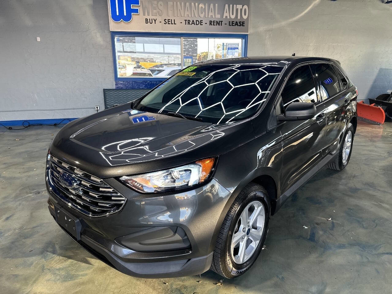 Used 2019 Ford Edge SE image 5