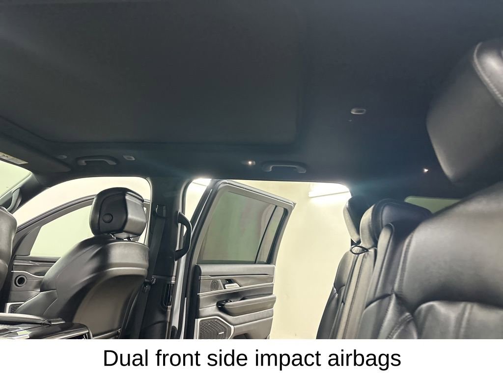 Used 2023 Jeep Wagoneer 4WD w/ Premium Group I image 28