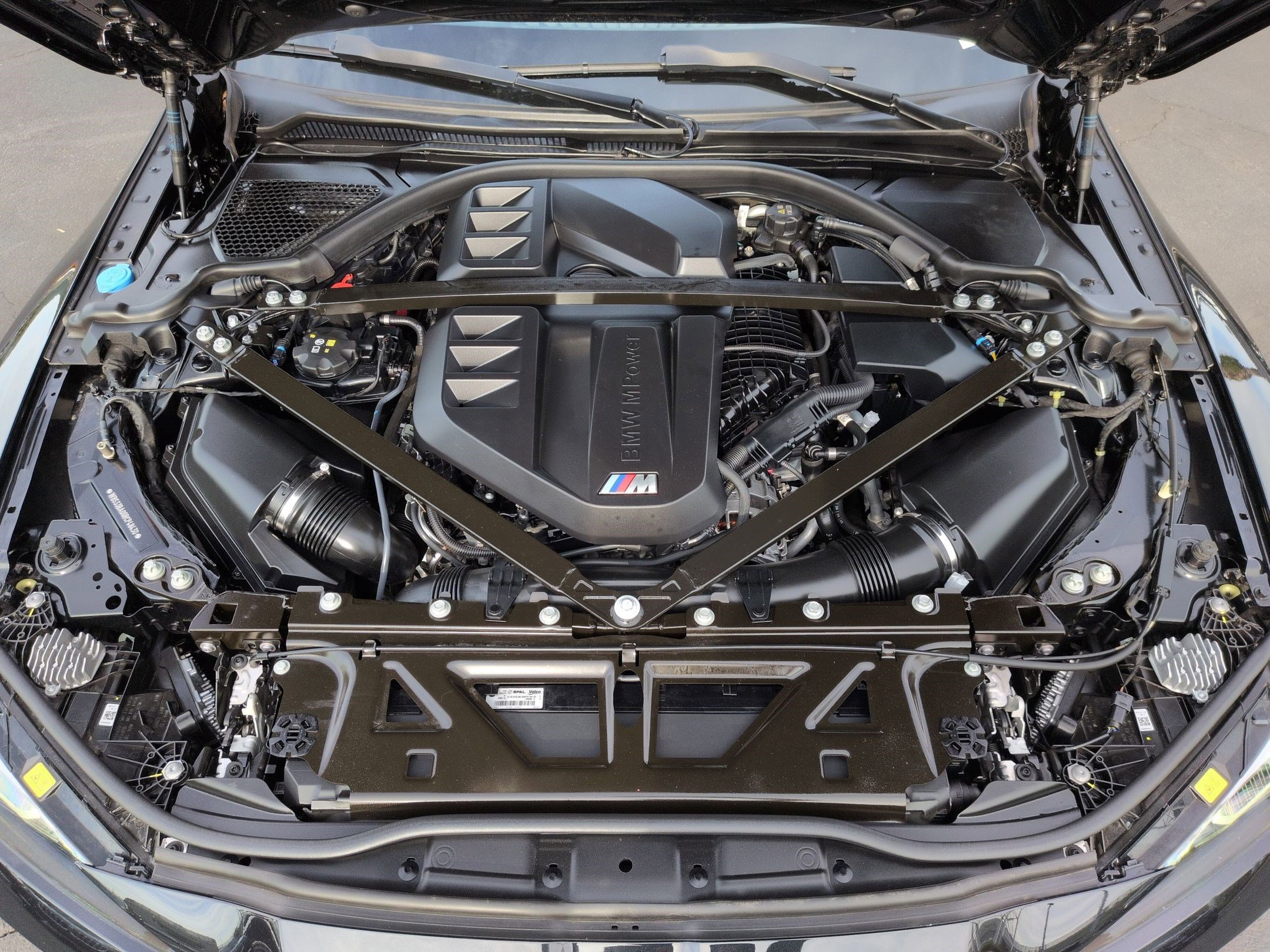 Used 2024 BMW M4 xDrive Competition w/ M Carbon Exterior Package image 33