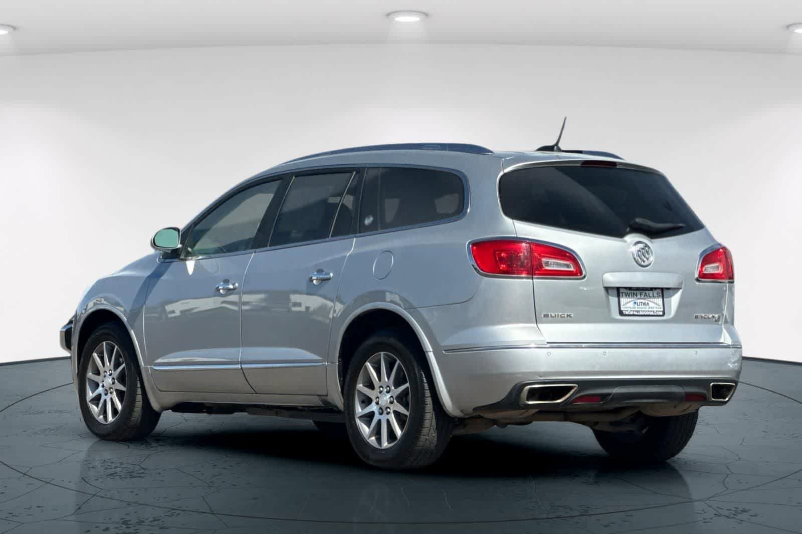 Used 2017 Buick Enclave Leather w/ Trailering Package AWD/4WD image 8