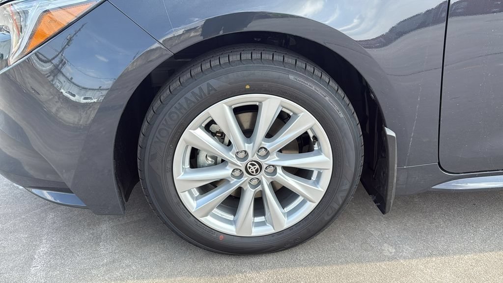 Used 2026 Toyota Corolla XLE FWD image 34