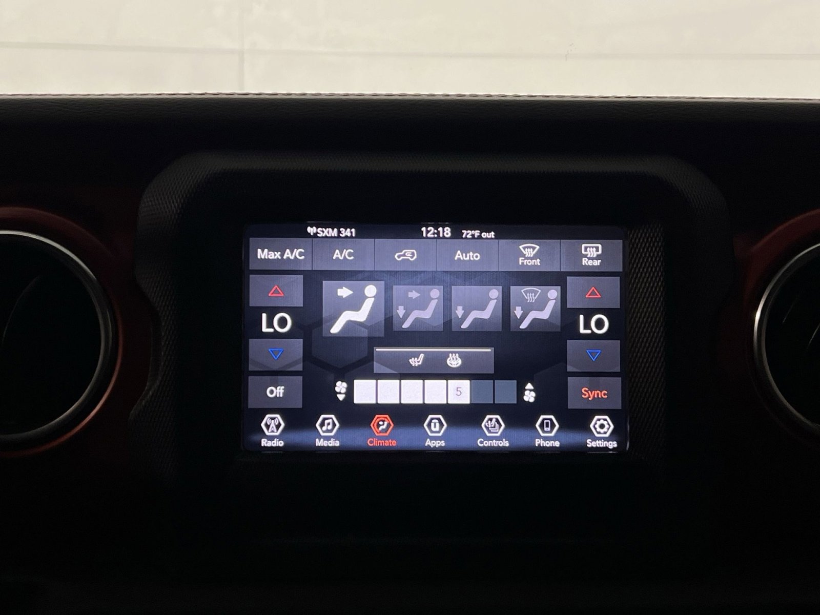 Used 2018 Jeep Wrangler Unlimited Rubicon AWD/4WD image 20