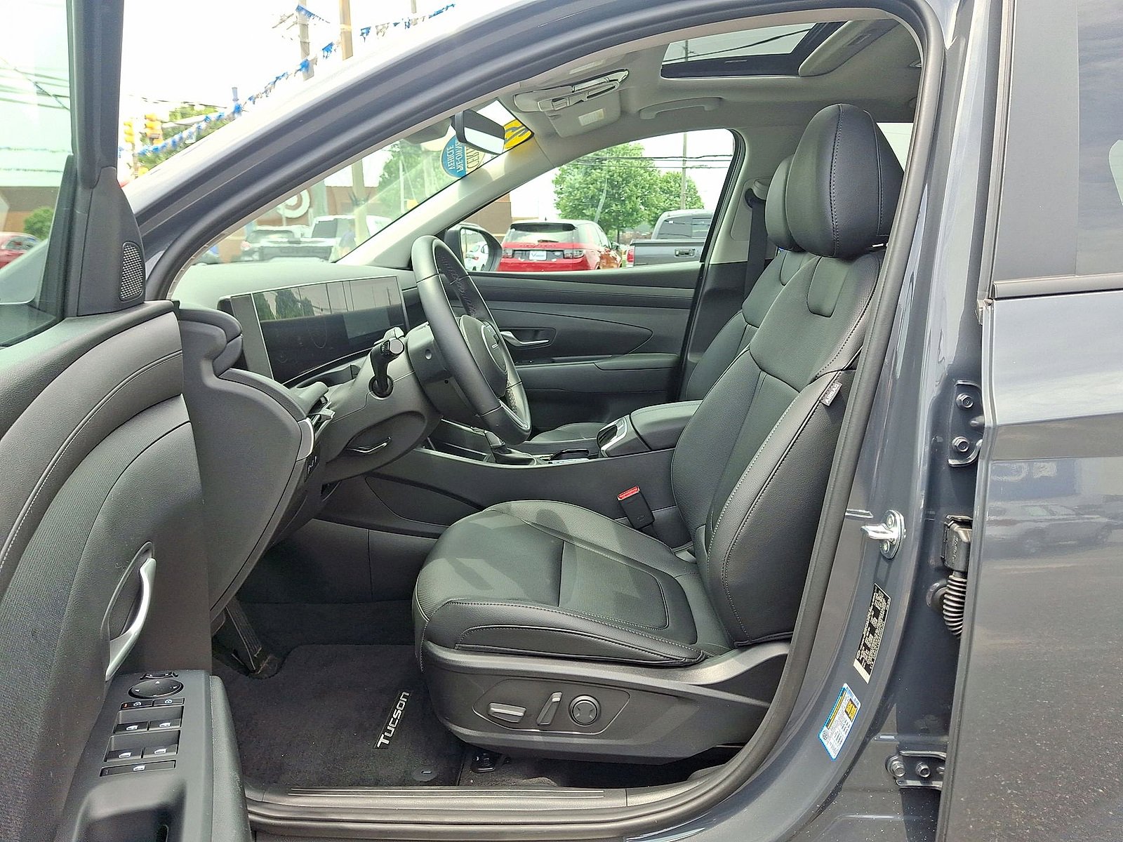 Certified 2025 Hyundai Tucson SEL image 17