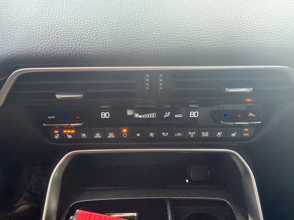 Used 2026 MAZDA CX-90 Plug-In Hybrid w/ Preferred AWD/4WD image 11