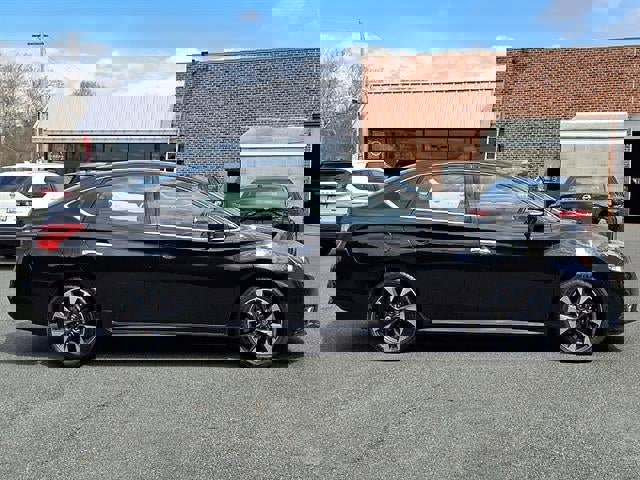 Used 2019 Nissan Sentra SR w/ Premium Package (SR) image 7