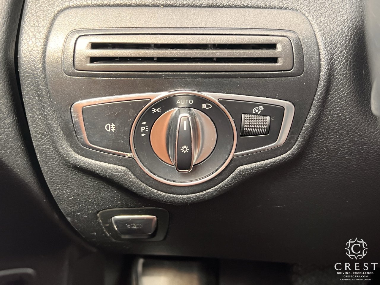 Used 2018 Mercedes-Benz GLC 300 4MATIC image 20