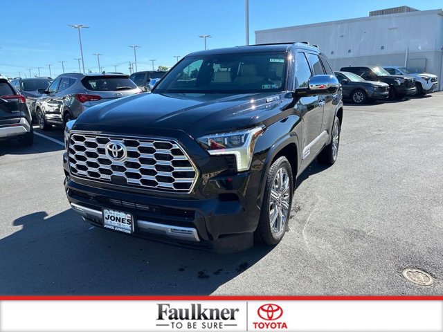 Used 2025 Toyota Sequoia Capstone AWD/4WD image 19