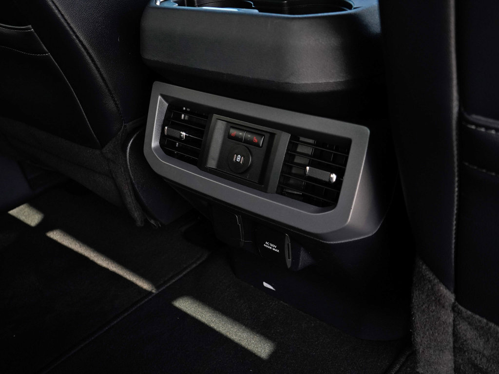 Used 2024 Ford F250 Lariat image 35