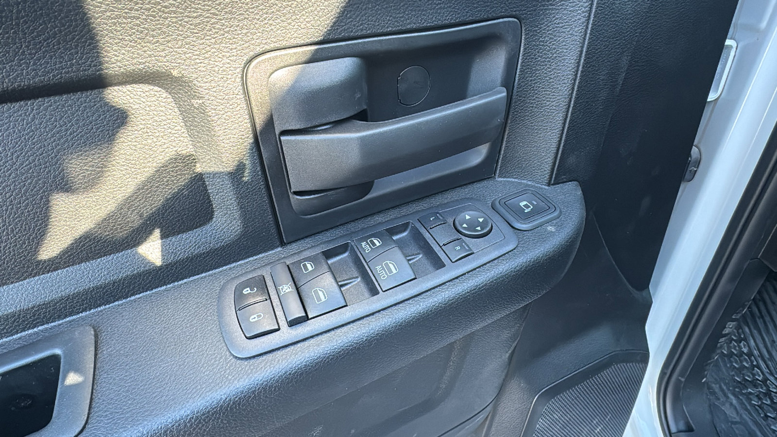 New 2024 RAM 5500 Tradesman w/ Chrome Appearance Group AWD/4WD image 12