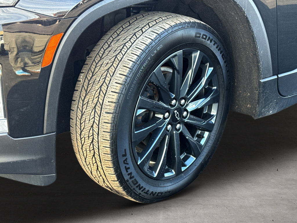 Used 2023 Chevrolet Traverse RS image 25