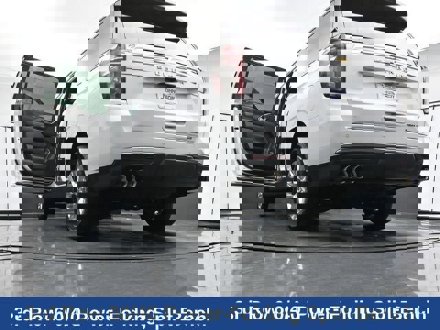 Used 2023 Chevrolet Suburban Premier image 47