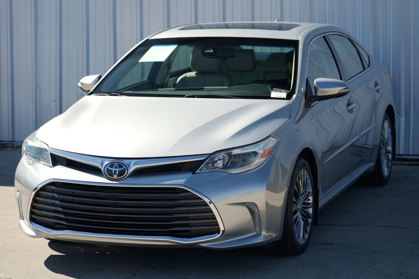 Used 2016 Toyota Avalon Limited w/ Toyota Safety Sense Package image 45