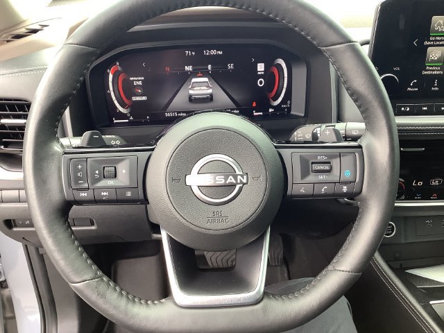 Used 2022 Nissan Rogue Platinum w/ Head-Up Display Package FWD image 11