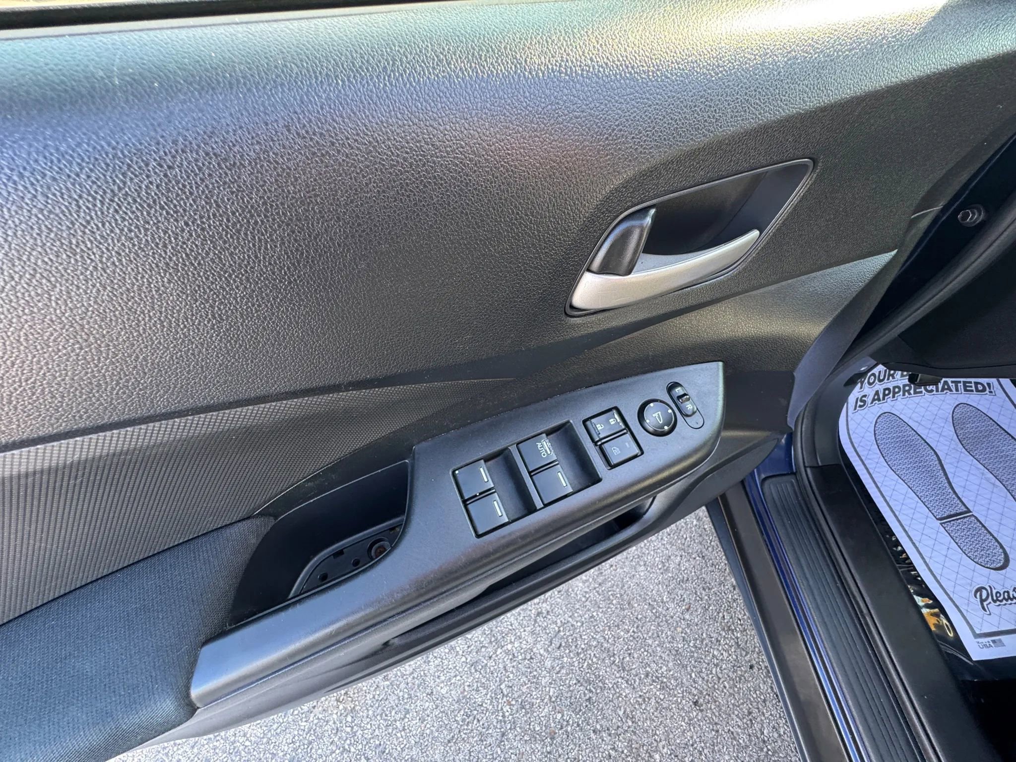 Used 2015 Honda CR-V LX image 21