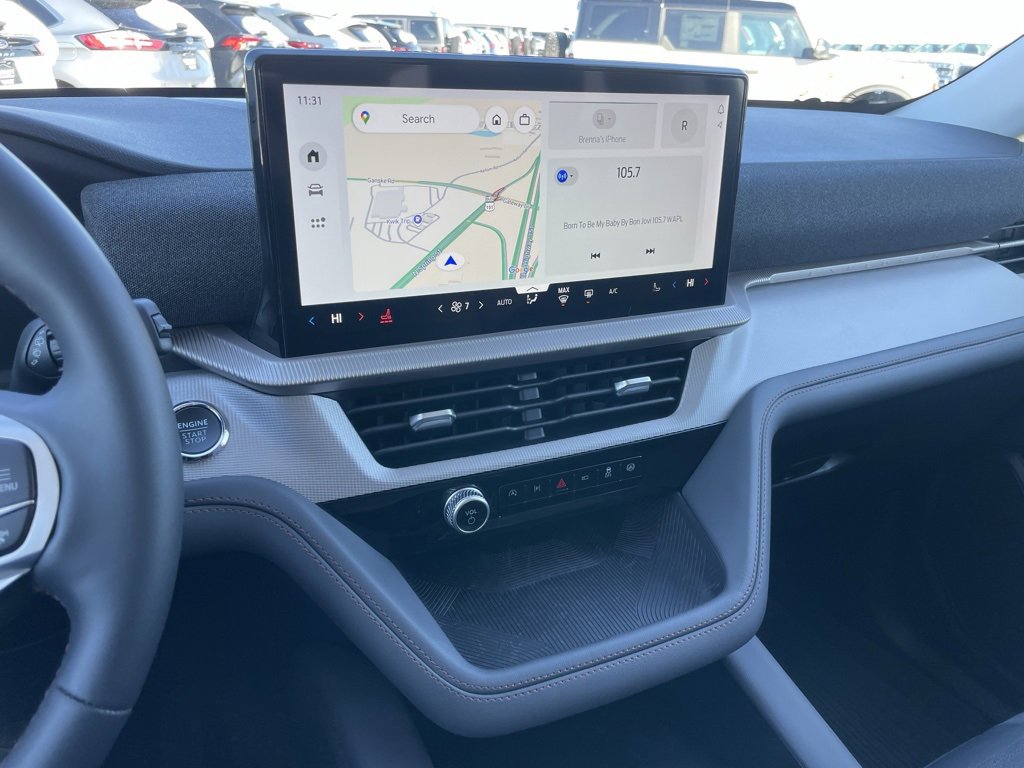 Used 2025 Ford Explorer Active image 11