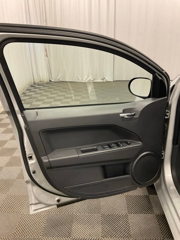 Used 2008 Dodge Caliber SXT w/ Driver Convenience Group image 14