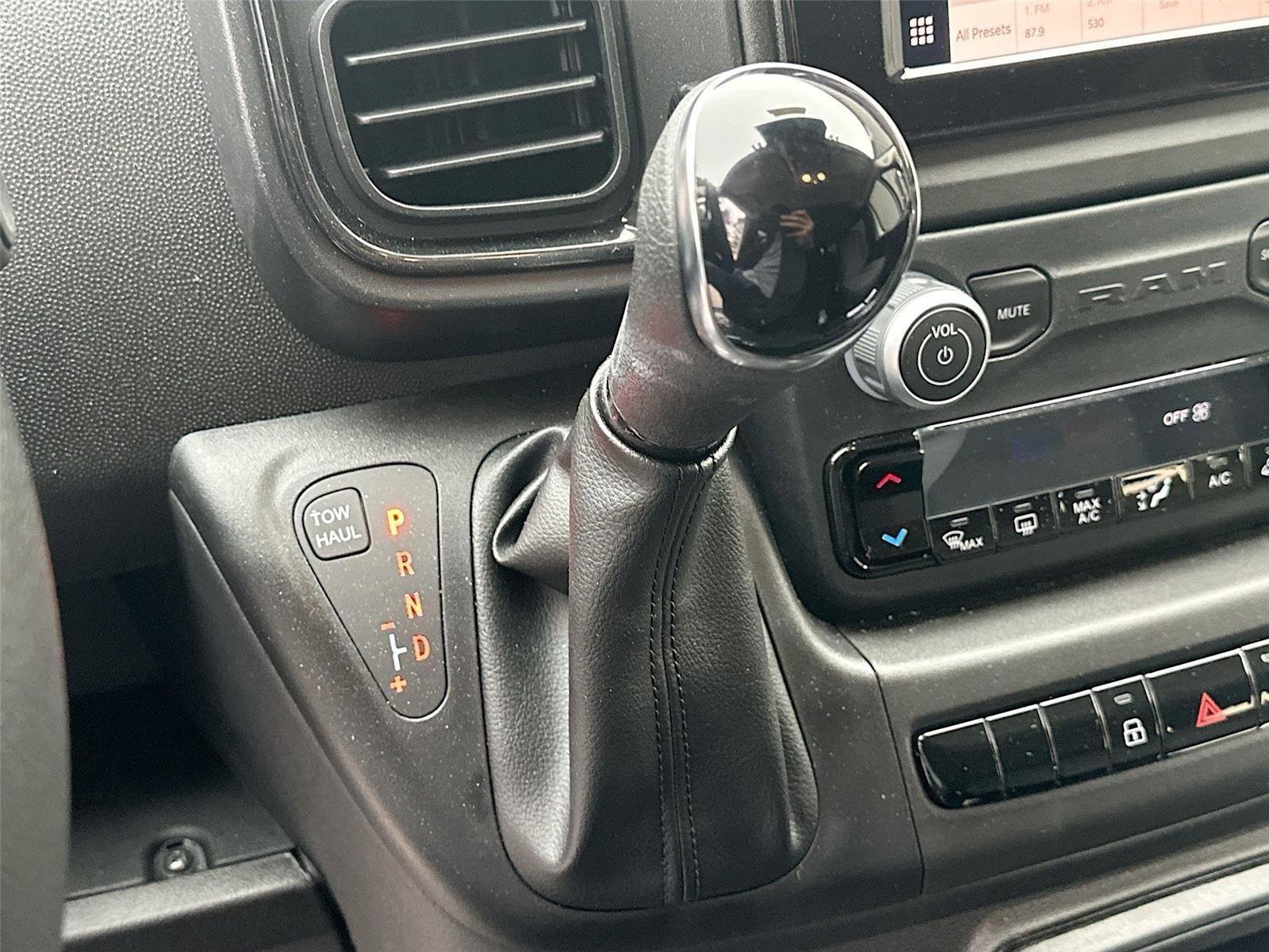 Used 2024 RAM ProMaster 2500 w/ Safety Group image 21