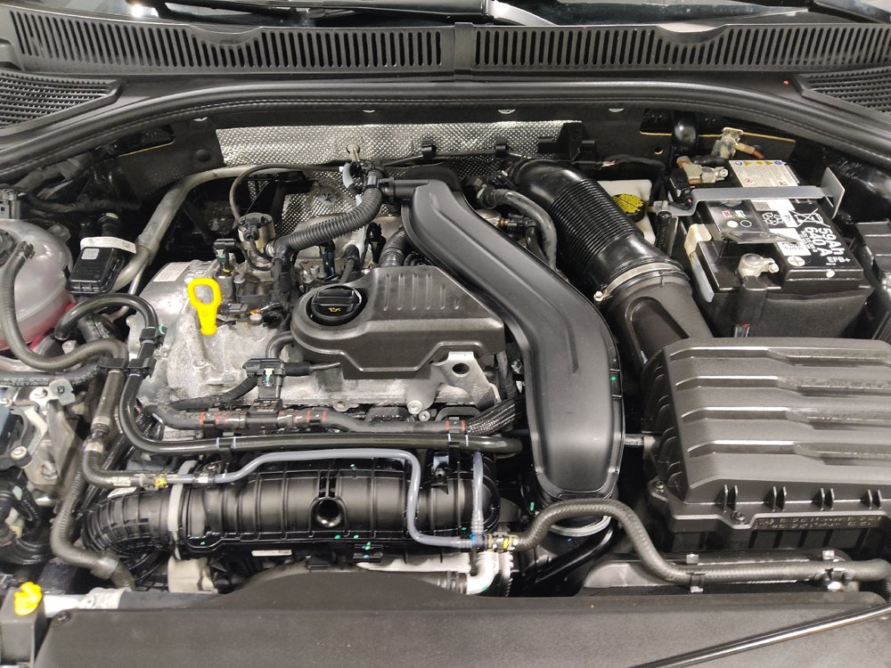 Used 2025 Volkswagen Jetta SE FWD image 30