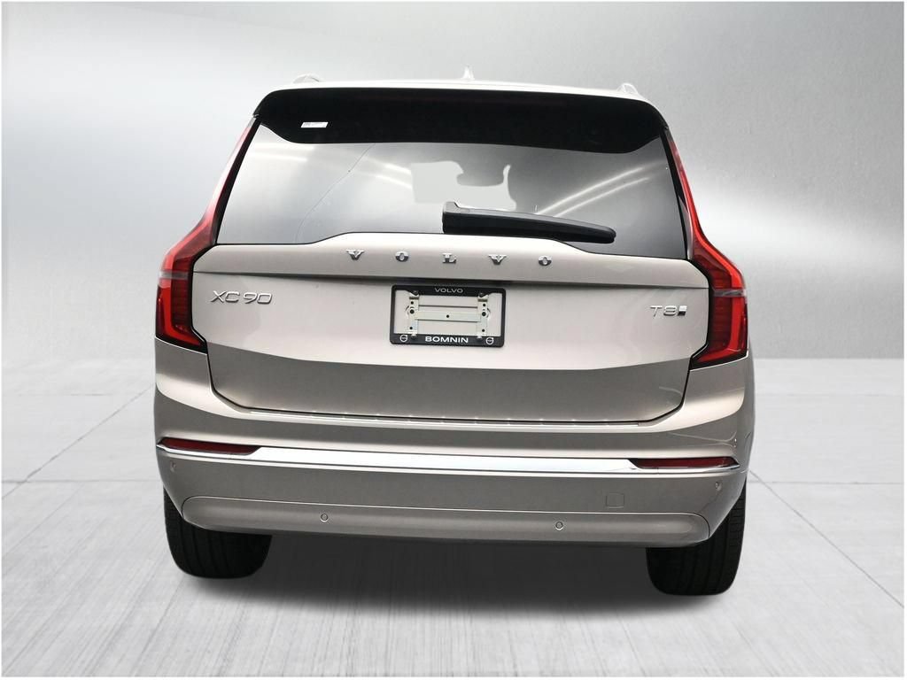 New 2026 Volvo XC90 T8 Plus w/ Protection Package Premier AWD/4WD image 4