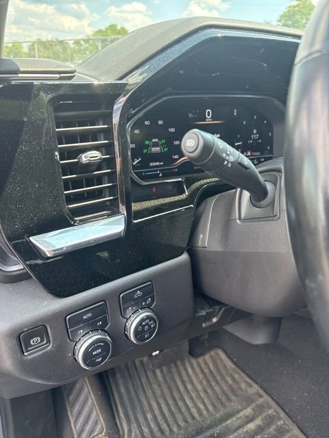Used 2024 GMC Sierra 1500 Elevation AWD/4WD image 9