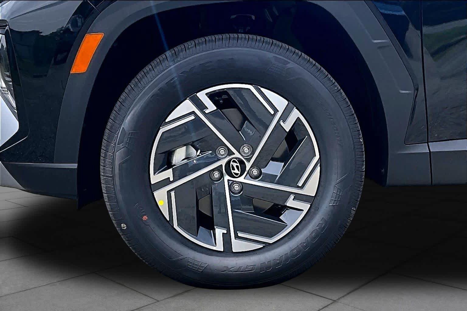 New 2026 Hyundai Tucson Blue SE AWD/4WD image 9