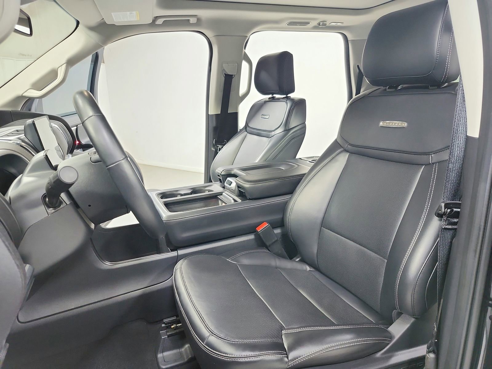 Used 2025 Ford Expedition Max Platinum image 19