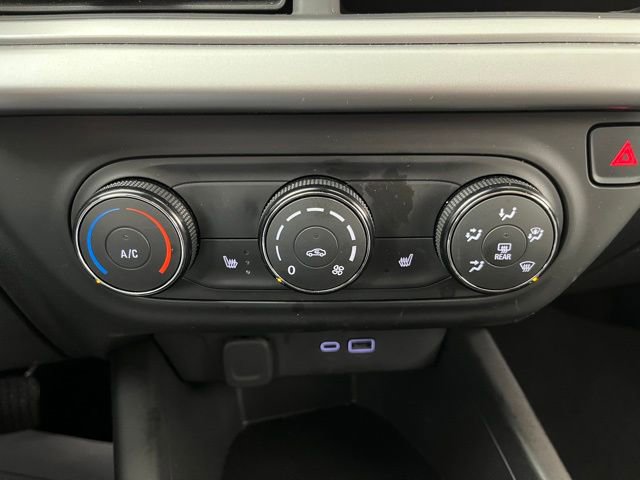 Used 2024 Chevrolet Trax RS FWD image 28