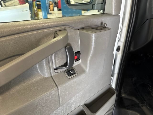 Used 2021 Chevrolet Express 2500 w/ Driver Convenience Package RWD image 28