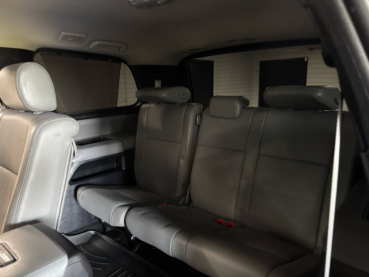Used 2016 Toyota Sequoia Platinum image 21