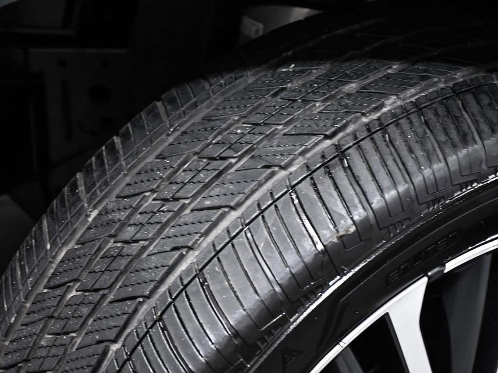 Used 2025 Nissan Armada Platinum Reserve AWD/4WD image 93