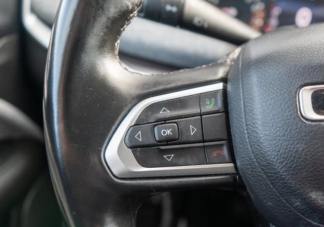 Used 2022 Jeep Compass Latitude image 23