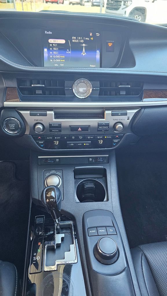 Used 2015 Lexus ES 350 w/ Premium Package image 8