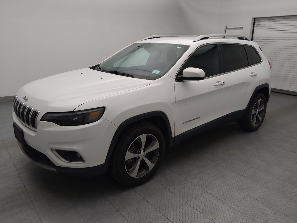 Used 2019 Jeep Cherokee Limited AWD/4WD image 2