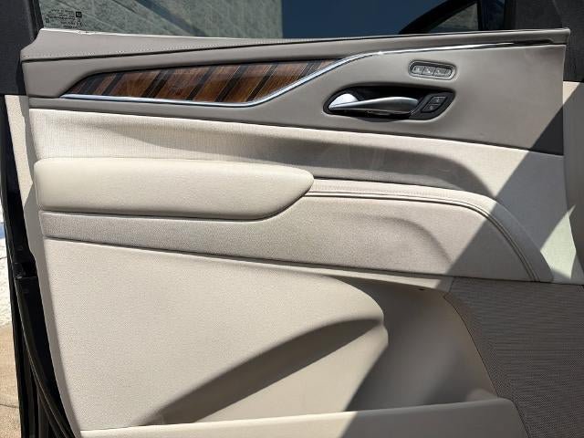 Certified 2024 Cadillac Escalade Sport Platinum w/ Heavy-Duty Trailer Package AWD/4WD image 10