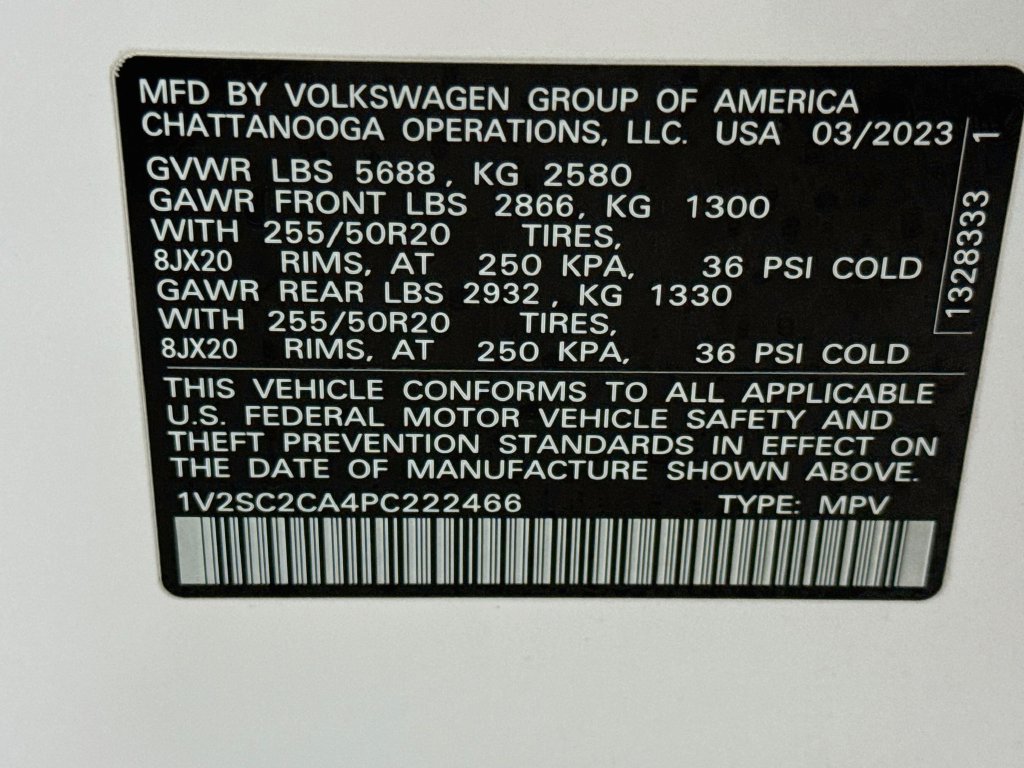 Used 2023 Volkswagen Atlas Cross Sport SEL R-Line AWD/4WD image 34