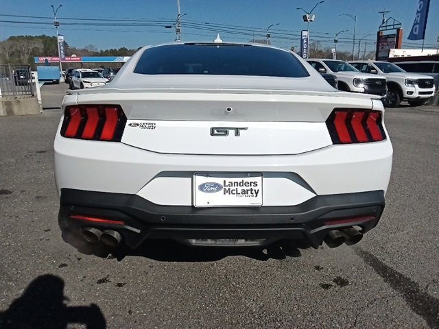 Used 2024 Ford Mustang GT Premium image 4
