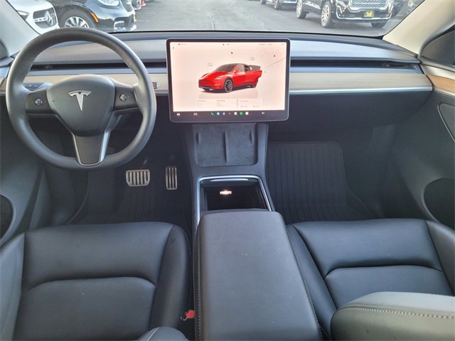 Used 2023 Tesla Model Y Performance image 6
