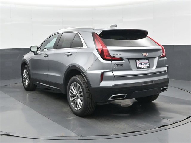 Used 2024 Cadillac XT4 Premium Luxury image 6