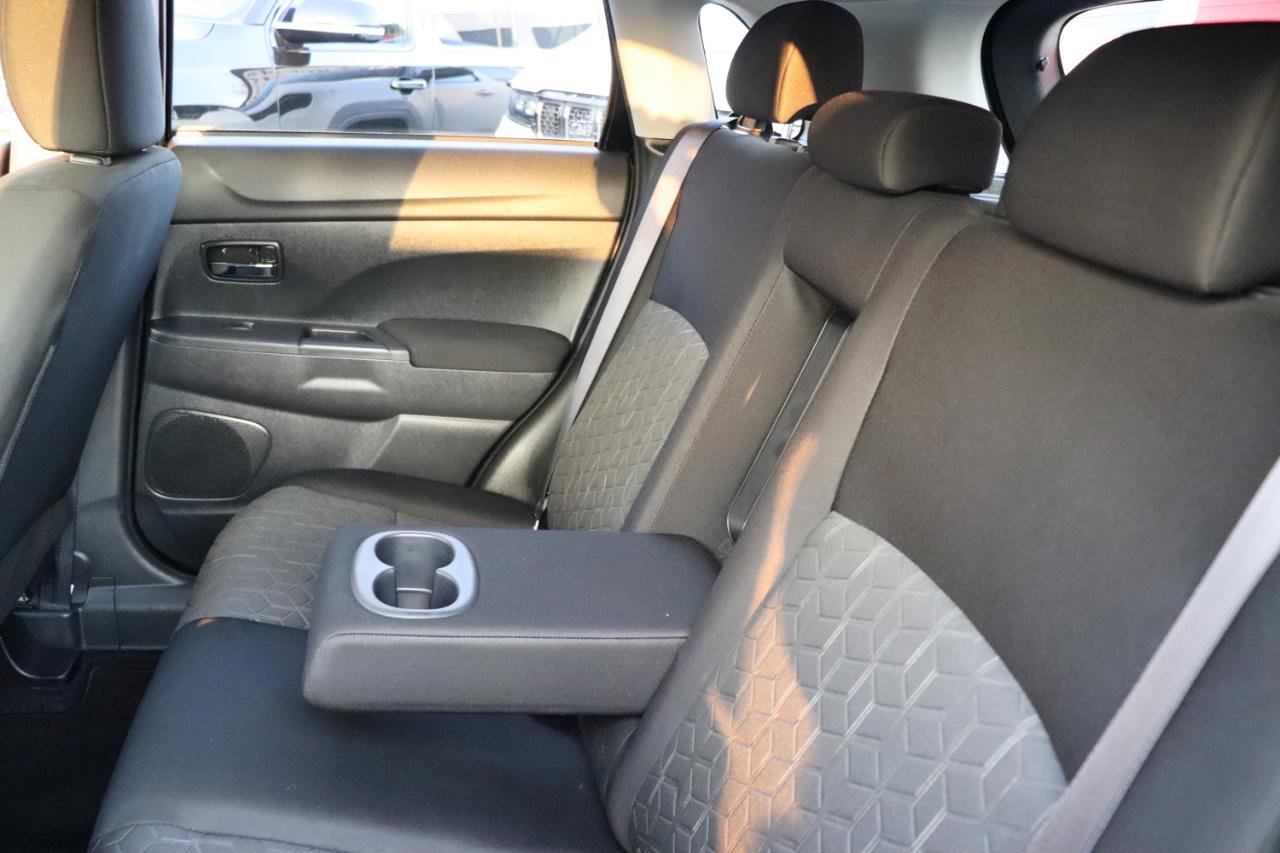 Used 2024 Mitsubishi Outlander Sport ES AWD/4WD image 21