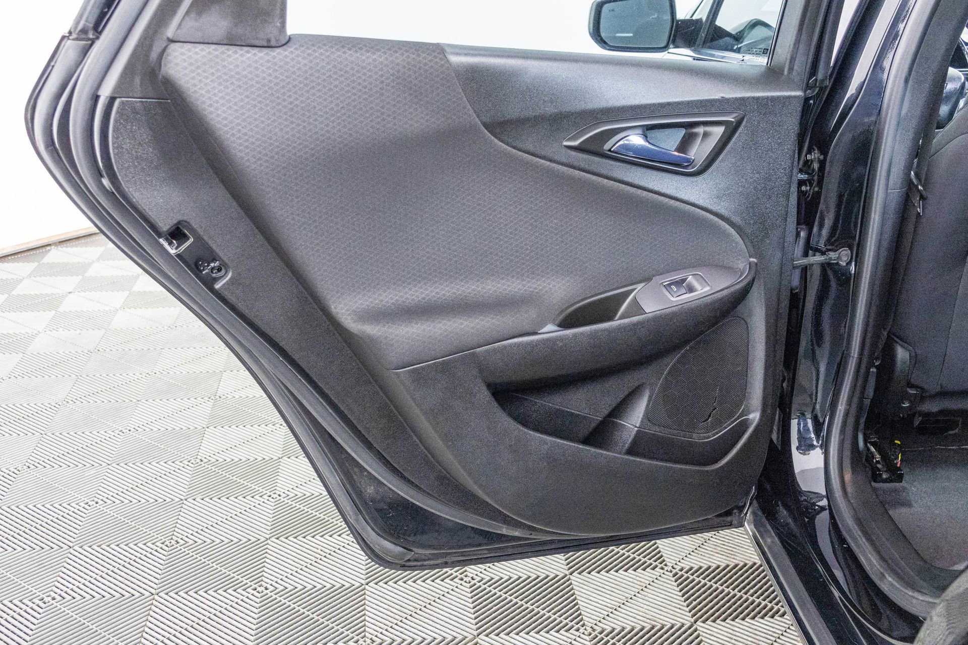 Used 2021 Chevrolet Malibu LT w/ Midnight Edition image 37