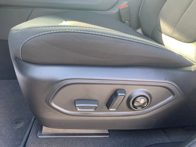 Used 2025 Jeep Grand Cherokee L Laredo w/ Luxury Tech Group I image 11