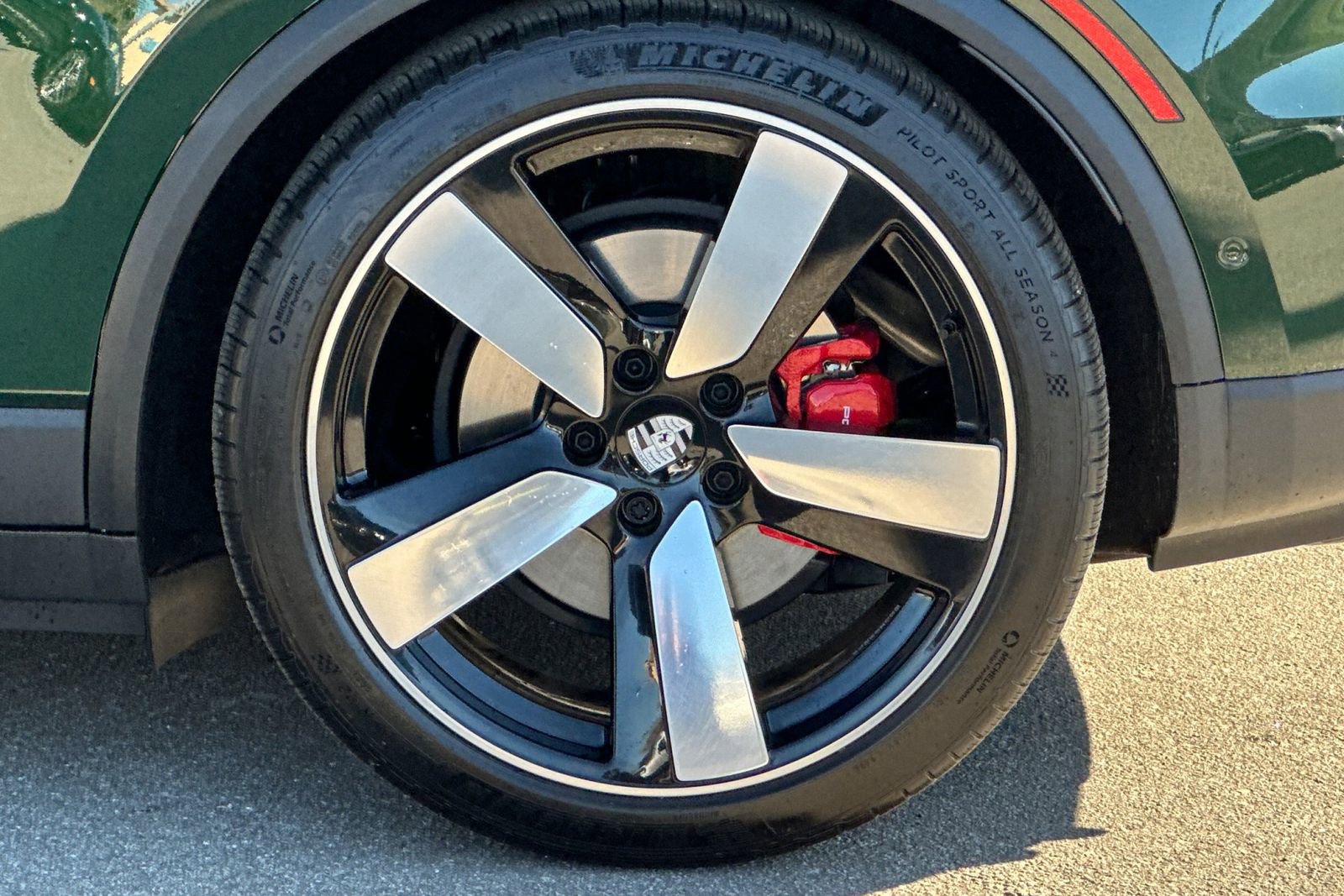 Certified 2025 Porsche Macan 4S Electric image 45