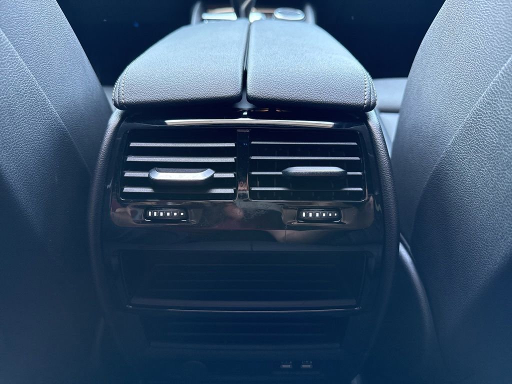 Used 2023 BMW 530e xDrive w/ Convenience Package image 13