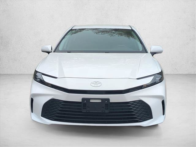 Used 2025 Toyota Camry LE image 2