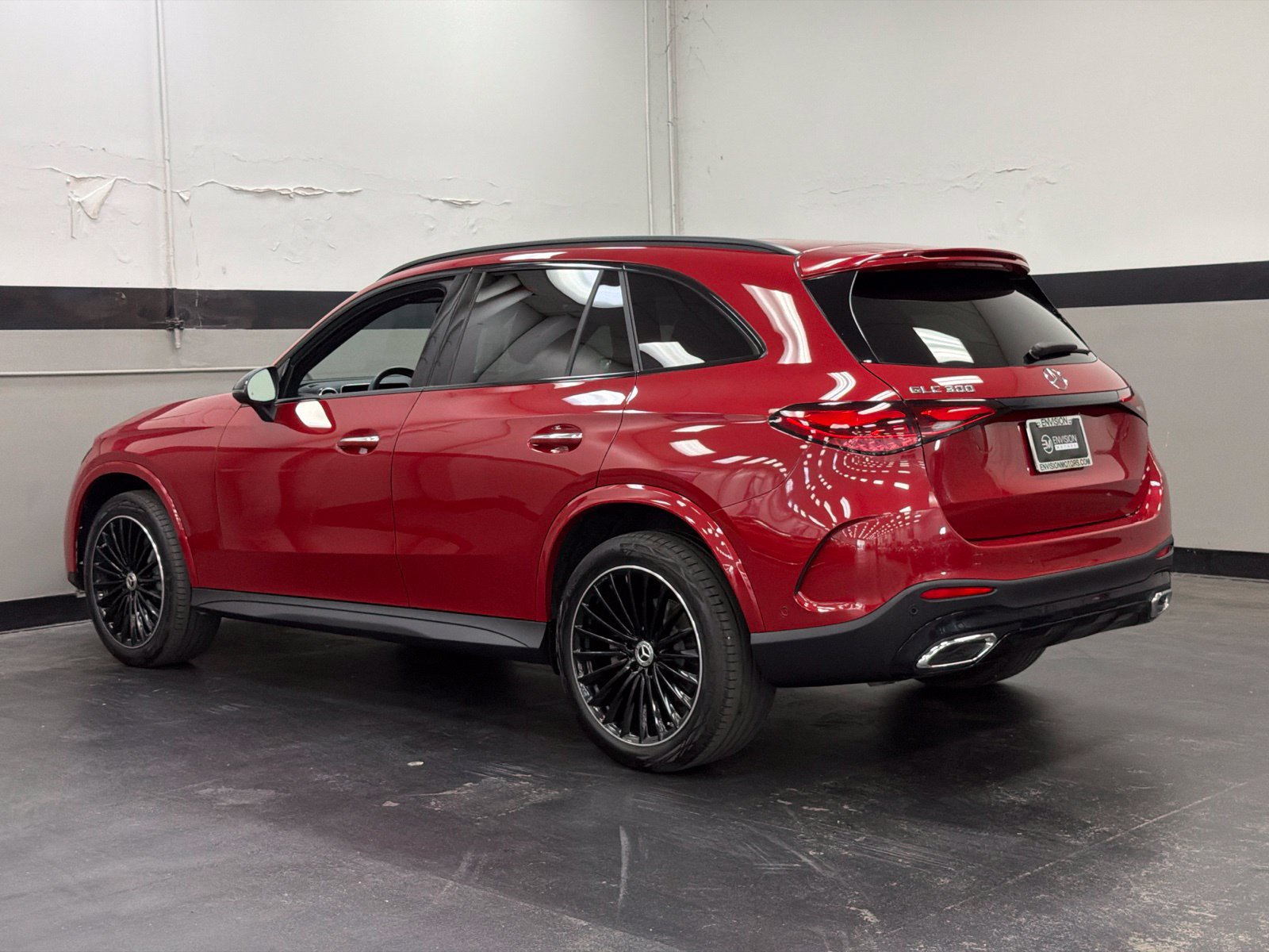 Used 2026 Mercedes-Benz GLC 300 image 8