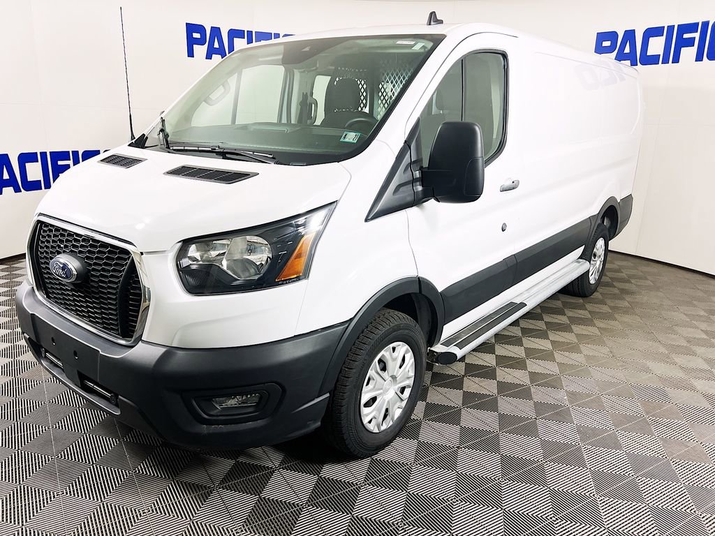Certified 2024 Ford Transit 250 Low Roof w/ Exterior Upgrade Package RWD image 4