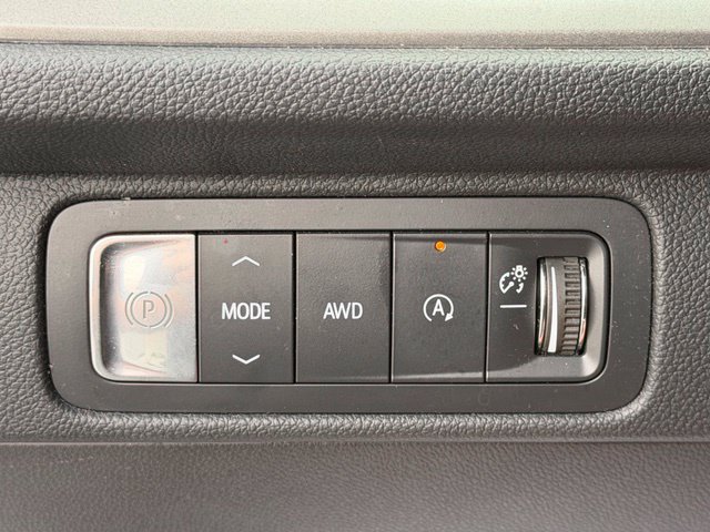 Certified 2024 Chevrolet Traverse LT AWD/4WD image 28