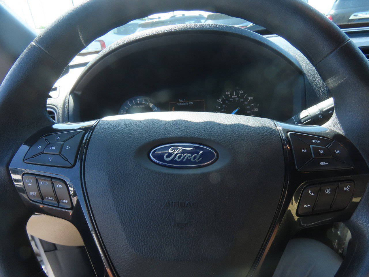 Used 2017 Ford Explorer FWD image 27