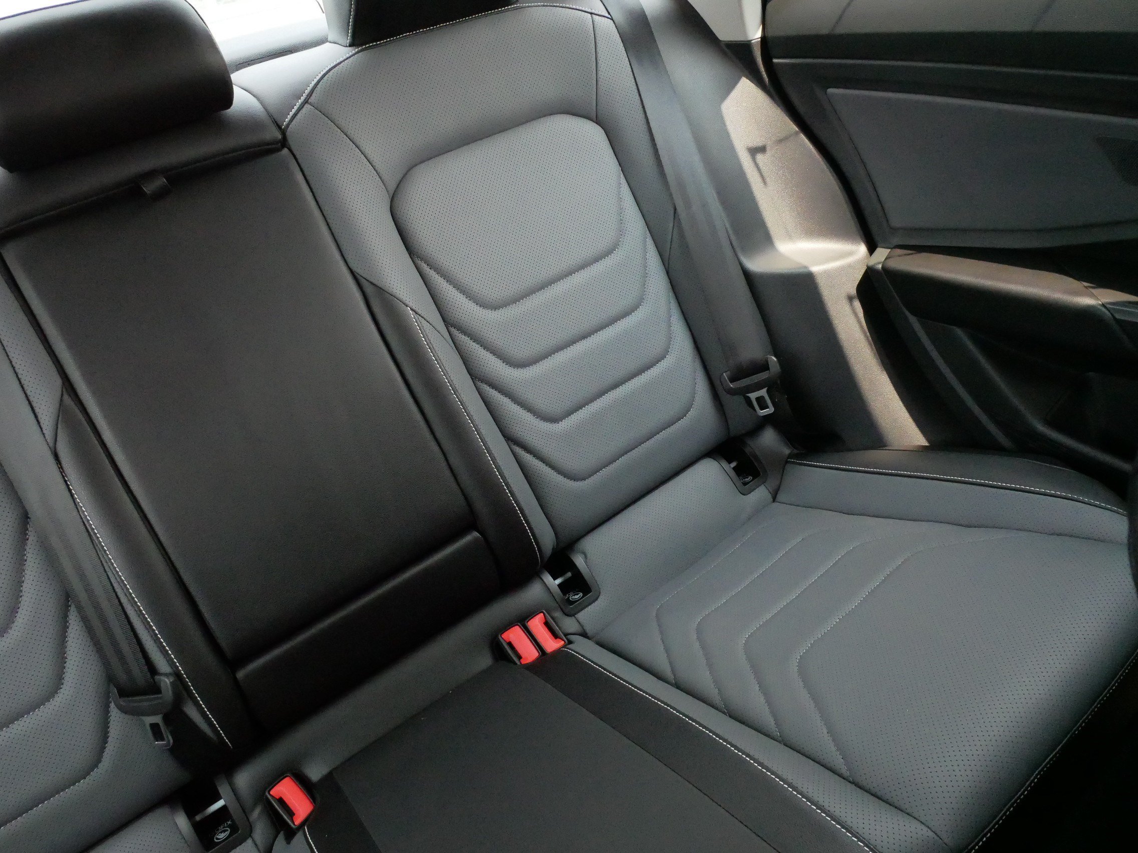 Used 2026 Volkswagen Jetta SEL FWD image 14