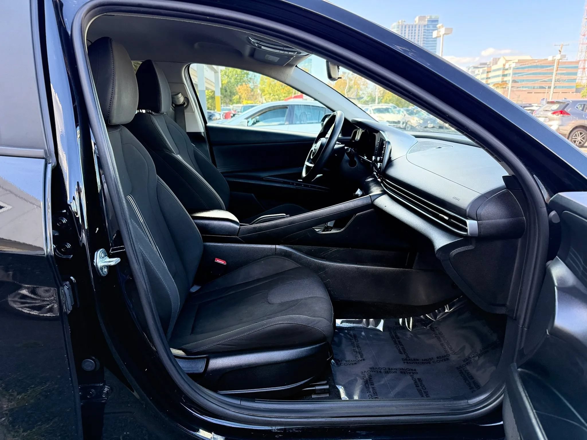 Used 2023 Hyundai Elantra SEL FWD image 31